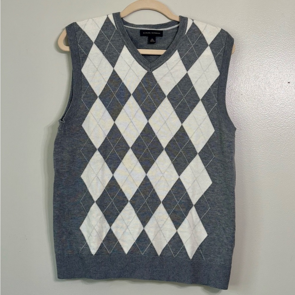 Men’s V-Neck Argyle Banana Republic Sweater Vest Size Medium